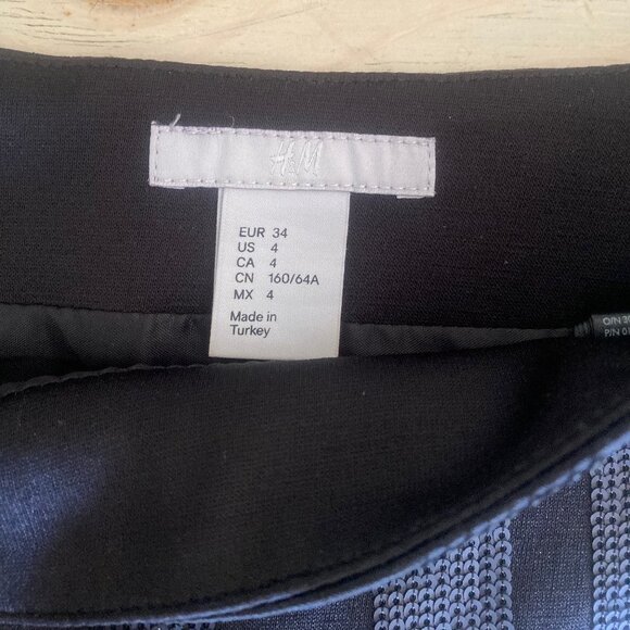 Black Sequin Mini Skirt - Picture 3 of 13